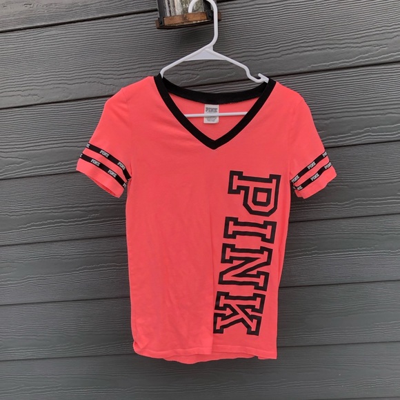 Pink T-shirt - Picture 1 of 3